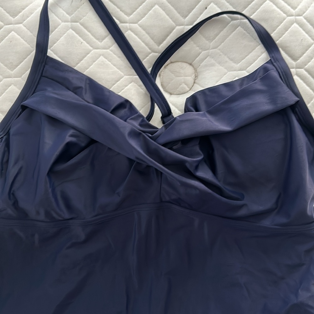 ATHLETA tankini top